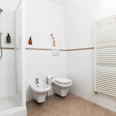 Corte Chiara-2 Bd Комо