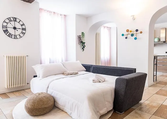 Corte Chiara-2 Bd Apartamento *